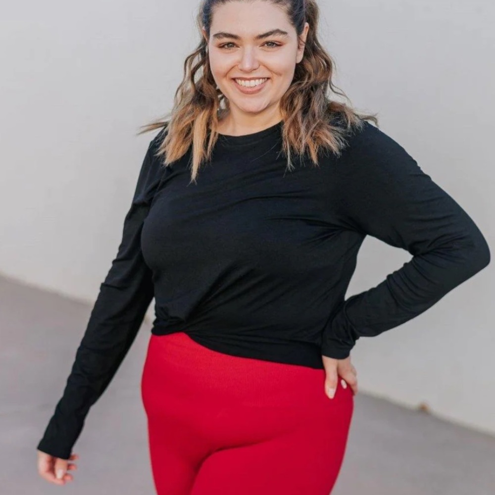 NEW SENITA ATHLETICS Twisted Cropped Long Sleeve - Black Size: XXL